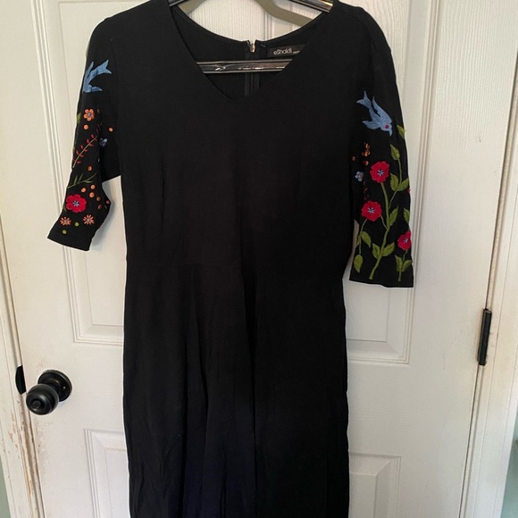 eShakti Black Sheath Dress with V-Neck and Red Cuffed Sleeves - Picture 1 of 11